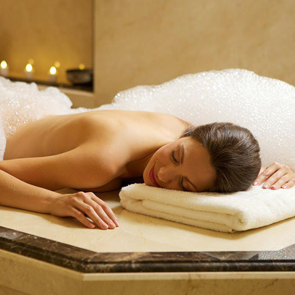 الحمام المغربي والتدليك